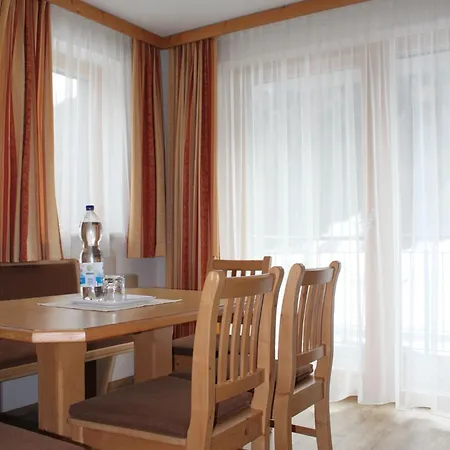 Garni Dorfblick Отель Санкт-Антон-ам-Арльберг